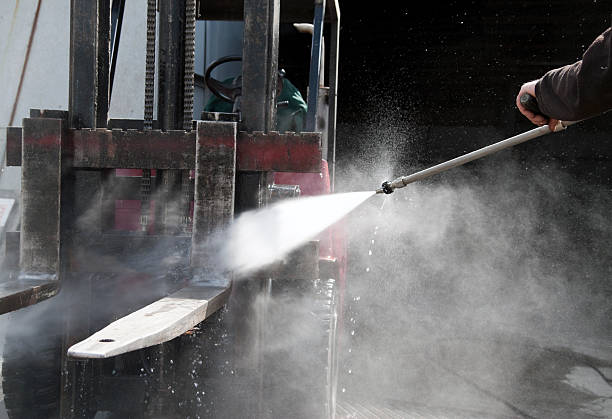 Best Restaurant Pressure Washing  in Cleveland, FL